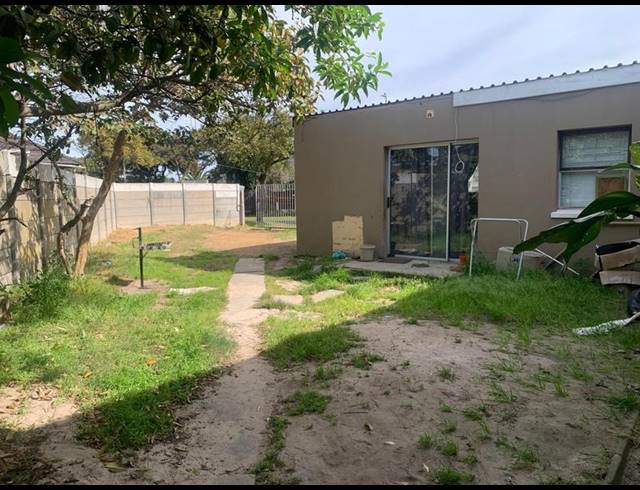 5 BEDROOM HOUSE FOR SALE IN THORNTON